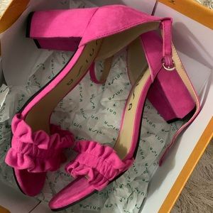 Unisa magenta heels